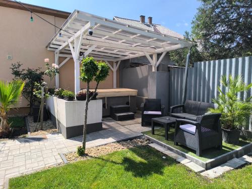Emmabella Apartmanok Eger 1