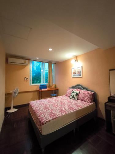 Santo house Bangkok