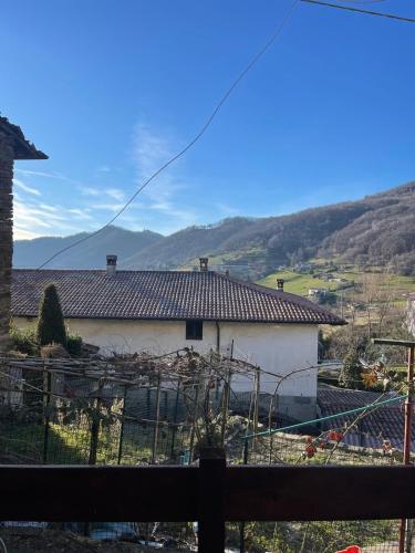 A környék, Casa di sassi in Foresto Sparso