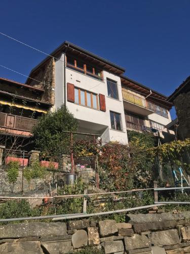 A szálláshely kívülről, Casa di sassi in Foresto Sparso
