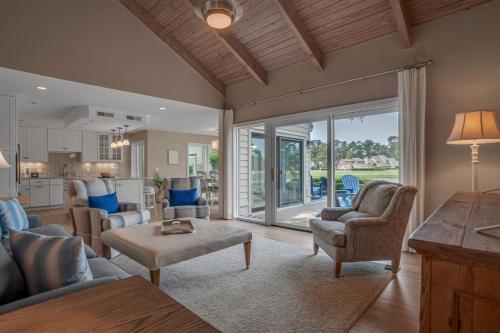 191 Twin Oaks at The Sea Pines Resort in 港城