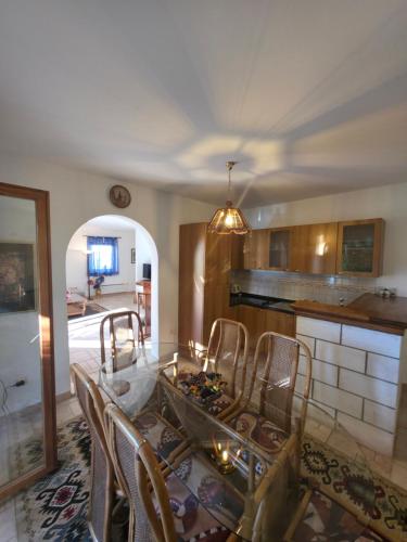 Konyha, Meridian Hotel in Rafailovići