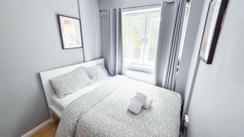 Central London rooms EC1V 4