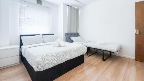 Central London rooms EC1V 5