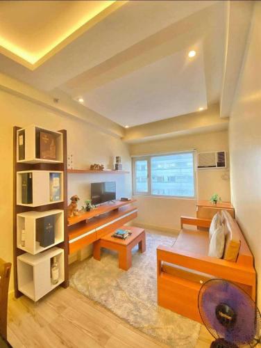 Relax in Style Walk into City, walking distance to Abreeza Malls - Davao City