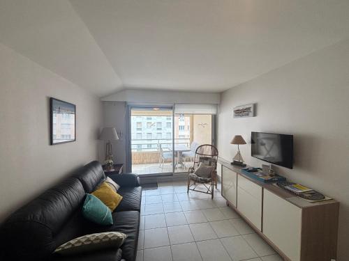 Appartement central avec garage à 2 min de la plage balcon wifi proche commerces - FR-1-197-188 - image 4