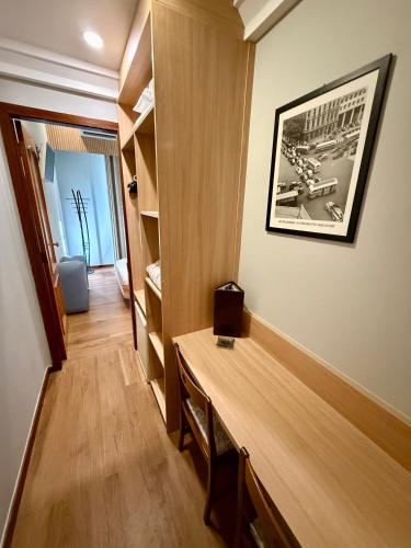 Standard Double Room image 7