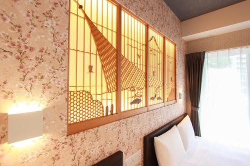 Superior Quadruple Room image 6