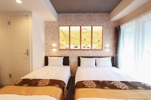 Superior Quadruple Room image 7