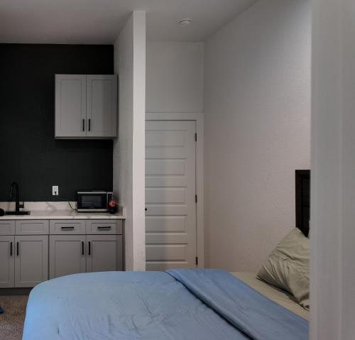Cozy private studio!