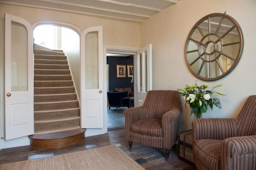 The Bridge House - image 9