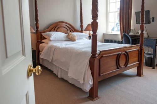 The Bridge House - image 7