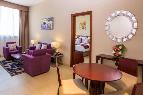 V Hotel Fujairah Room Type - Junior Suite with Mountain View