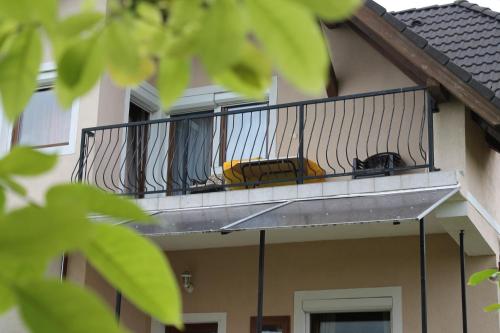 ระเบียง/ชานเรือน, Marta Apartman in เวซเปรมี