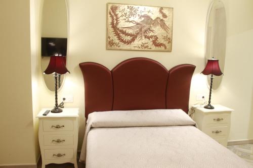 Hotel Hostal Flor De Lis- Lojo (Conil de la Frontera) desde 92€ - Rumbo