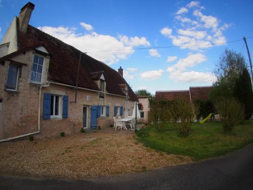 A deux pas de l'étang gîte à louer Brunelles