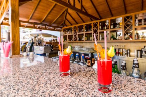 71864172 Hotel Aqua