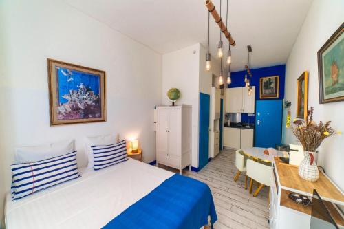 Studio Travel 22M2, 120m Vieux-Port ,Clim , Wifi ,Accès autonome avec code, Marseille