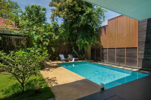 Seis Villa by The Blue Kite - 4BHK Villa 10 Mins from Baga Beach with Bathtub, Private Pool, Gazebo, Garden, Security, Arpora