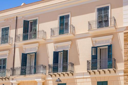 Buitenkant, !!! AL DUOMO !!! Dimora Storica in Prestigiosa Location in Sciacca