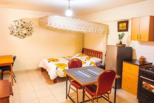Stylish Nairobi CBD Studio with Fast Wi-Fi & Netflix in Nairobi