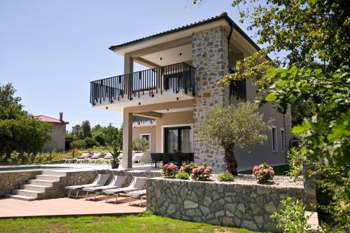 Villa with Private Pool image 3