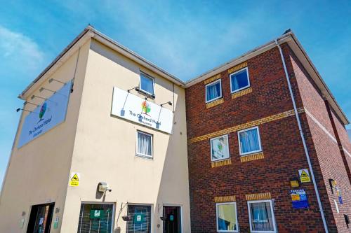 GO2 Gloucester Hotel by OYO