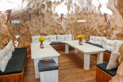 Hotel Shpella - image 5