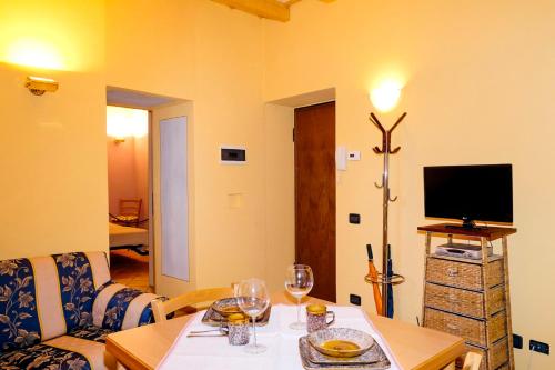 Casa Aurora - Apartment - Cannobio