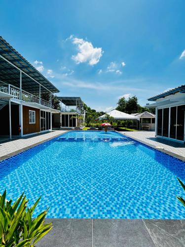 Meraga Cinta @ Kijal in Kijal