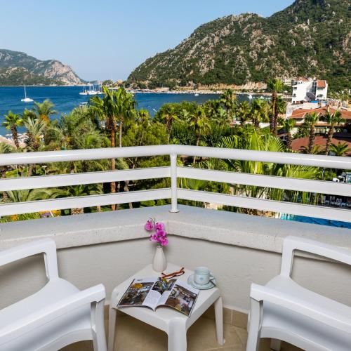 71879918 Hotel Aqua