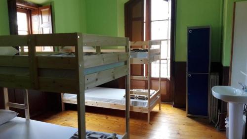 Bed in 4-Bed Mixed Dormitory Room