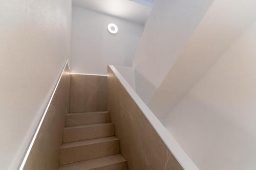 Apartment image 8