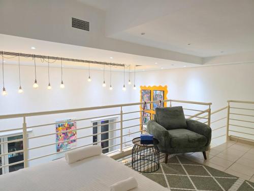 Huge Duplex for Creative Inspiration!