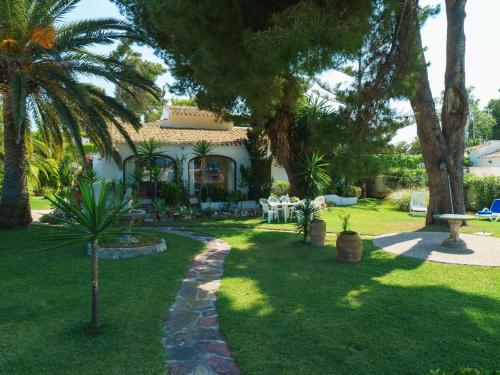 Villa image 2
