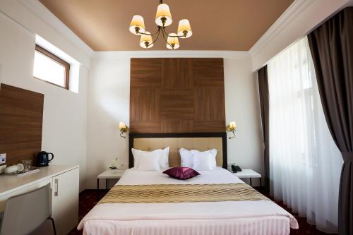 Hotel Saint Germain - image 6
