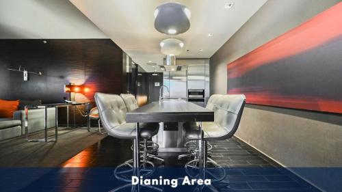 1 Bedroom Balcony Collection Living Room & Jet Tub Bath - StripSuite Palms Place Hotel Resort & Casino - NO RESORT FEE - image 2