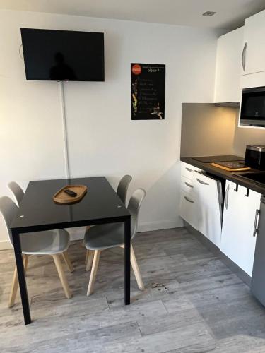 Appartement dans résidence avec Piscine Proche plage (Appartement dans residence avec Piscine Proche plage) in Le Couchant