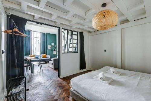 Stylish and sunny 7BD with garden for 17 guests!, Paris (photo 9)
