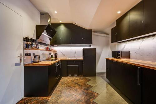 Stylish And Sunny 7bd With Garden For 17 Guests! - 2nd arrondissement (district)