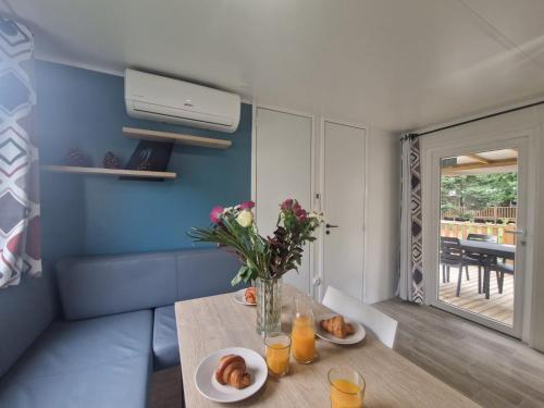 Mobil-home 4pers avec terrasse in Saint-Antoine-de-Breuilh