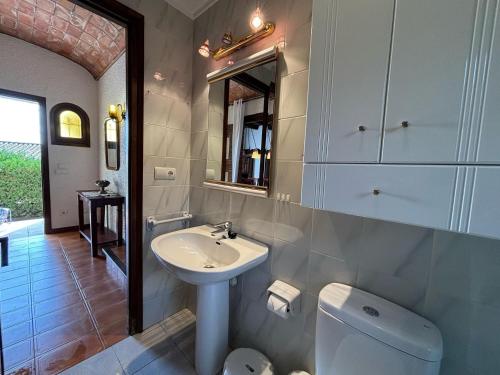 Casa con Gran Jardín Privado y Piscina Comunitaria en Torroella de Montgrí - ES-323-44 (Casa con Gran Jardin Privado y Piscina Comunitaria en Torroella de Montgri - ES-323-44) in La Torre Vella