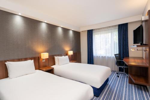 Holiday Inn Express Cambridge Duxford M11 Jct 10 an IHG Hotel - main image