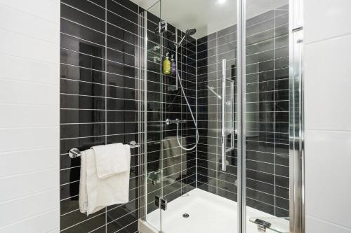 Holiday Inn Express Cambridge Duxford M11 Jct 10 an IHG Hotel - image 3