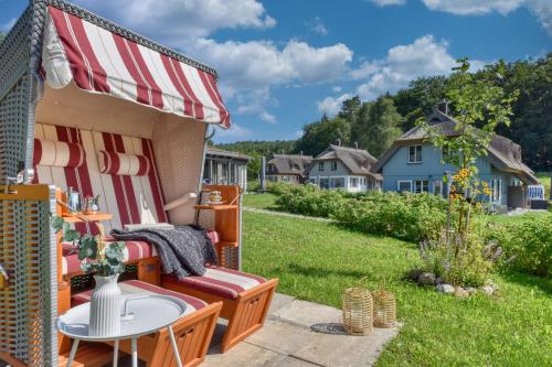 Ferienhaus Rügener Traumzeit 30 Feriendorf Klein Stresow Rügen by ruyastay in Putbus, Deutschland