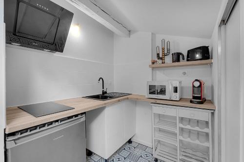 Nice studio under the roof ideal for 2 in Toulouse, Тулуза (фото 5)