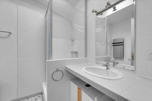 Nice studio under the roof ideal for 2 in Toulouse, Тулуза (фото 8)