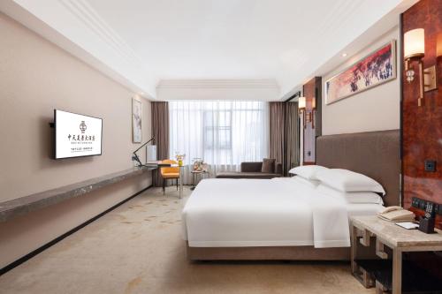 1 queen bed