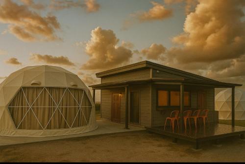 glamping base YOLO