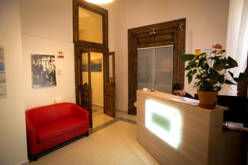 B&B Napolimilionaria Foria 242, Naples